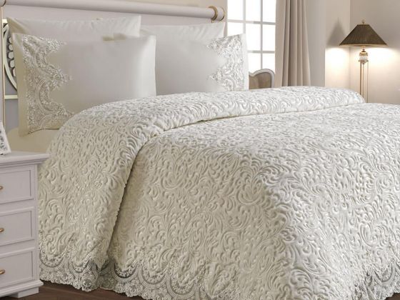 French Lace Ebrar Blanket Set Cream