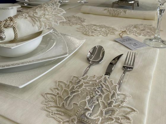 Handcrafted Sycamore 34 Piece Placemat Set Cream With French Lace