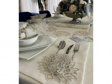 Handcrafted Sycamore 34 Piece Placemat Set Cream With French Lace - Thumbnail