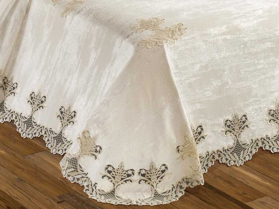  French Lacy Fairy Tale Bridal Set 7 Pieces