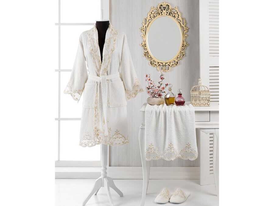  French Laced Defne Bamboo Honeymoon Bathrobe Set
- Thumbnail