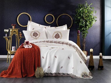 Dowry World - Fransız Güpürlü Nakışlı Alya Battaniyeli Gelin Seti Krem Kahve Dowry World - Fransız Güpürlü Nakışlı Alya Battaniyeli Gelin Seti Krem Kahve