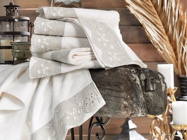 Dantela - French Guipure Suzi Dowry Bamboo Towel Cream Dantela - French Guipure Suzi Dowry Bamboo Towel Cream