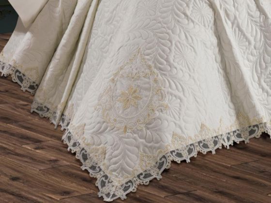 French Lace Omara 3 Piece Bedspread Set Cream