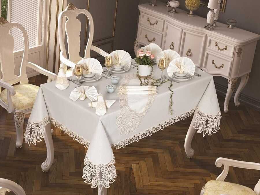 Grape Table Cloth 26 Pieces Cream