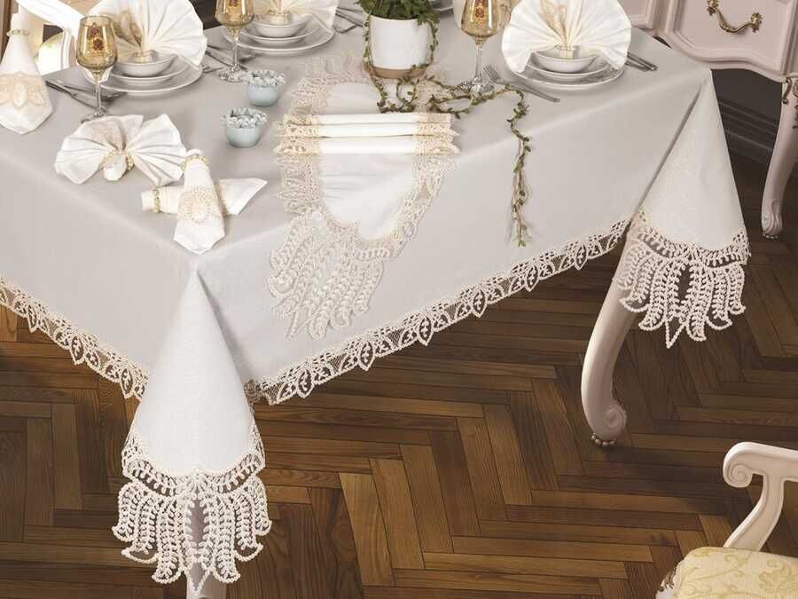 Grape Table Cloth 26 Pieces Cream