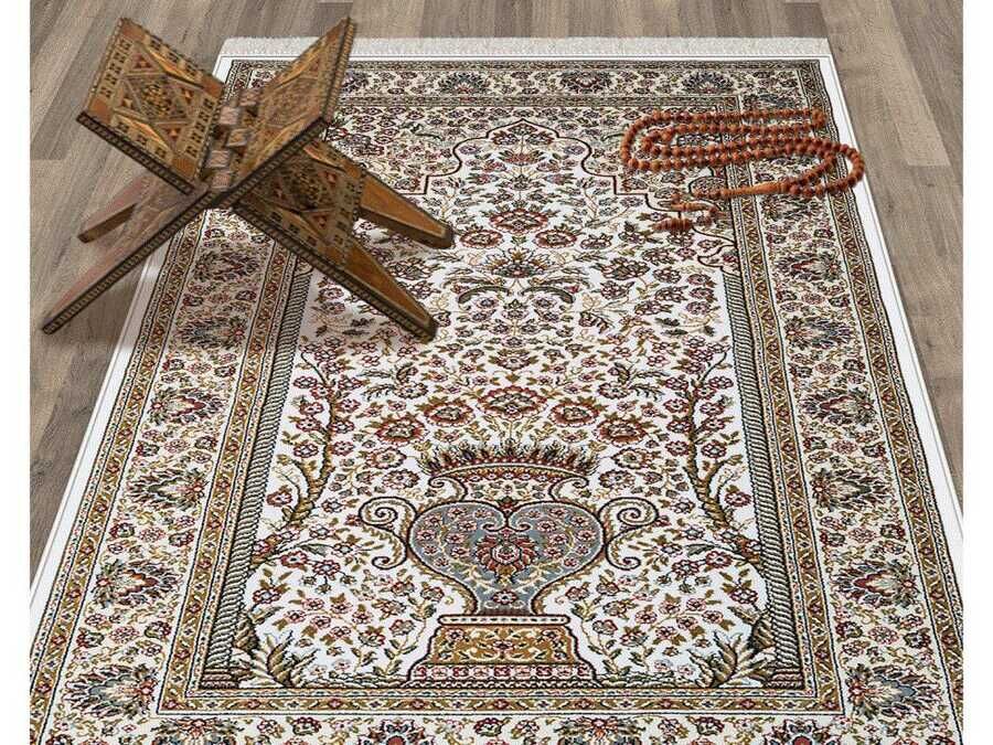 Gülsüm Velvet Prayer Rug Beige