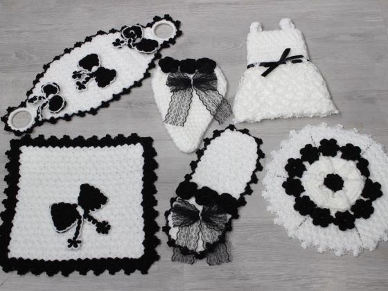 Handcrafted Black and White Bride Groom Set of 6 Washcloths