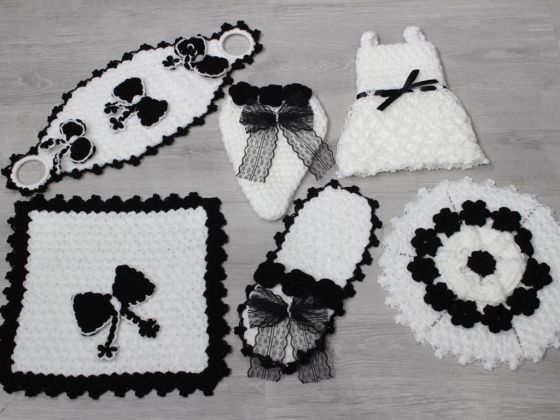 Handcrafted Black and White Bride Groom Set of 6 Washcloths