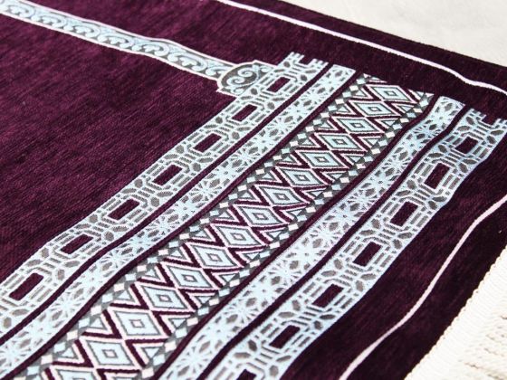 Hira Fringed Chenille Woven Prayer Rug