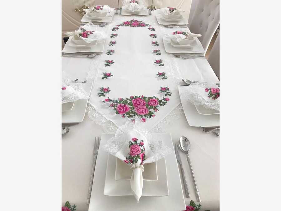 CanvasPrinted Guipure Four Roses Tablecloth Set 18 Pcs Pink