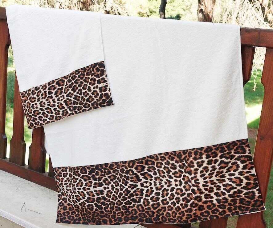 Leopard Patterned Bamboo Bathroom 2-Towel Set