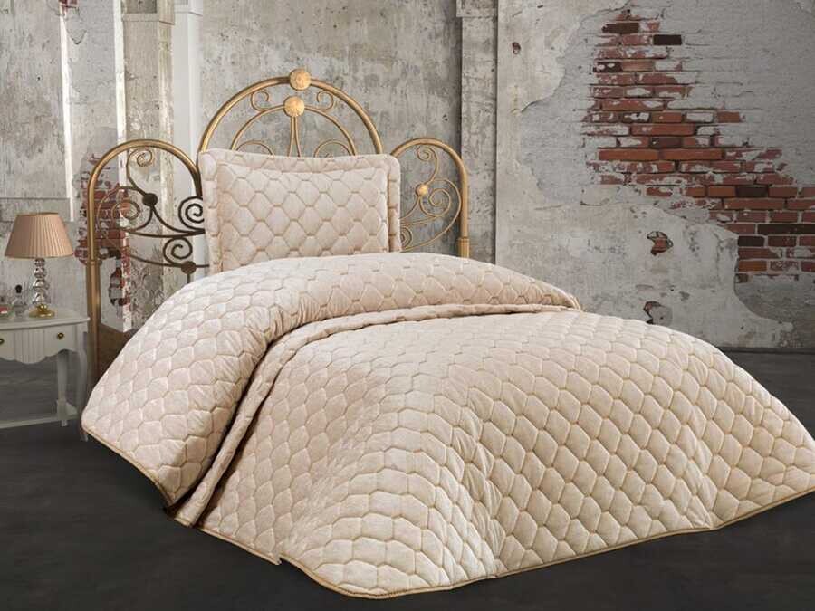 Çeyiz Diyarı - Lima Velvet Frabric Filled Single Bedspread Cappucino Çeyiz Diyarı - Lima Velvet Frabric Filled Single Bedspread Cappucino