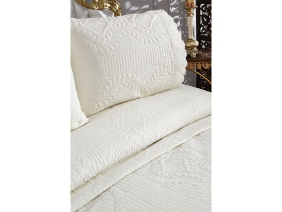 Limena Quilted Bedspread Set Double Size Lace Cream