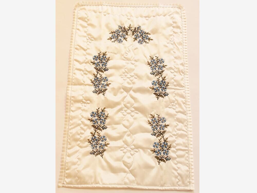 Papatya Embroidered Satin Prayer Rug - Blue - Thumbnail