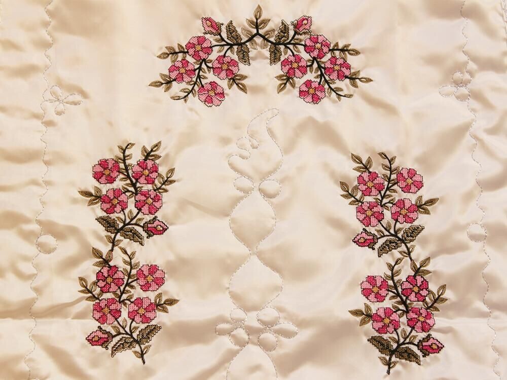 Papatya Embroidered Satin Prayer Rug - Pink - Thumbnail