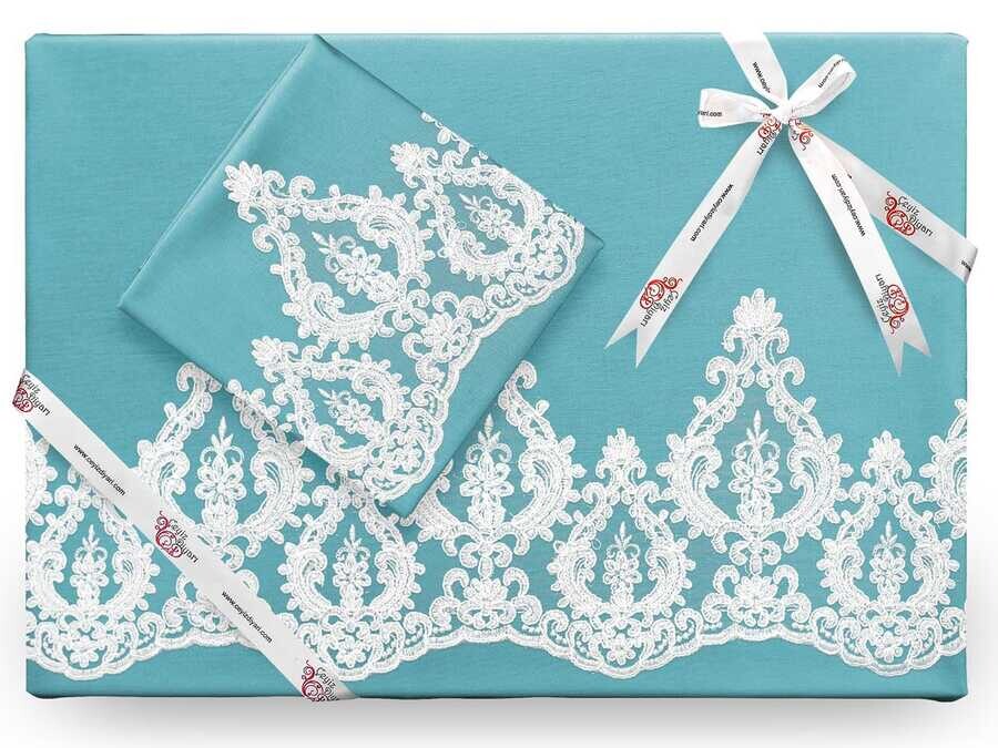 Dowry World - Queen طقم غطاء لحاف مطرز بالتطريز الفرنسي لون بترولي Dowry World - Queen طقم غطاء لحاف مطرز بالتطريز الفرنسي لون بترولي