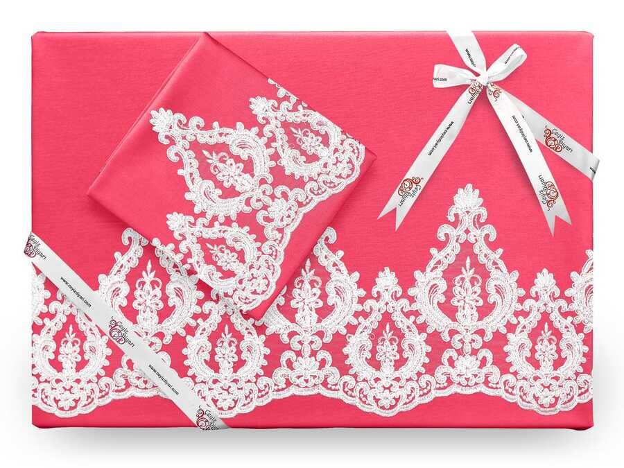 Dowry World - Queen طقم غطاء لحاف مطرز بالتطريز الفرنسي لون زهره الرمان Dowry World - Queen طقم غطاء لحاف مطرز بالتطريز الفرنسي لون زهره الرمان