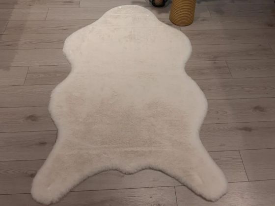 Rabbit Hide Shaped Non-Slip Carpet 90x150 Cm White
