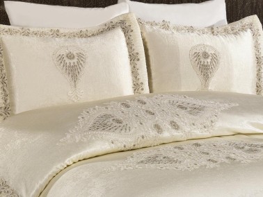 Rana Embroidered Velvet Double Bedspread Cream - Thumbnail