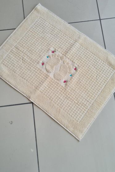 Rose Embroidered Cotton Foot Towel 50x70 cm Cream