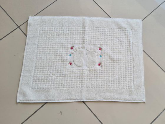 Rose Embroidered Cotton Foot Towel 50x70 cm White