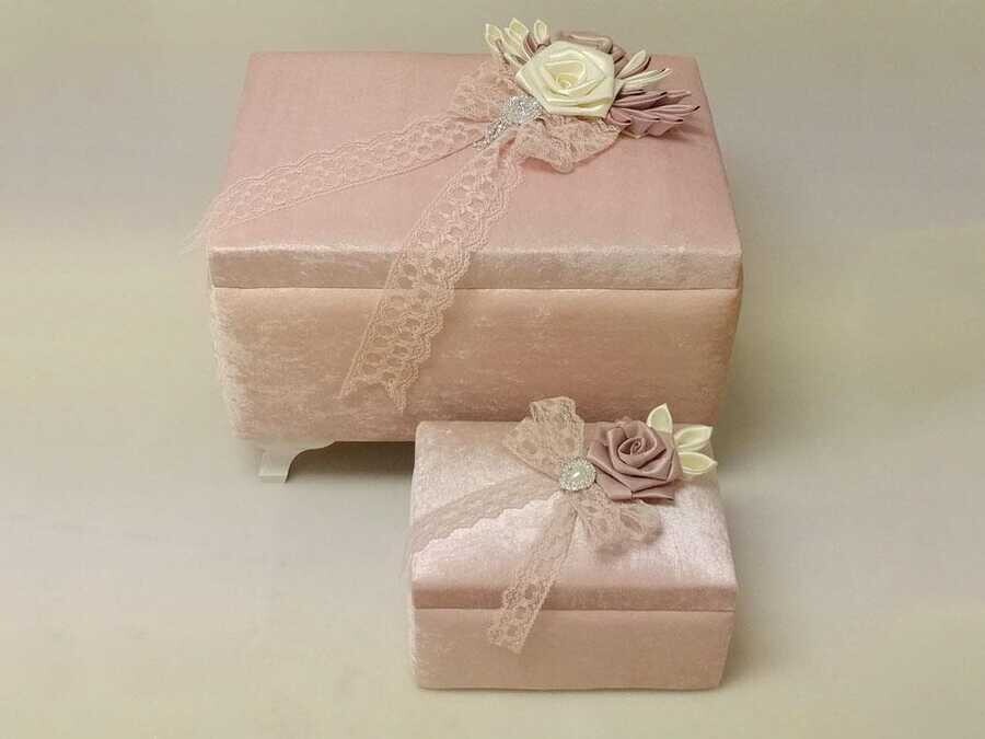Dowry World - Saten Çiçekli 2'li Çeyiz Sandığı Pudra Dowry World - Saten Çiçekli 2'li Çeyiz Sandığı Pudra