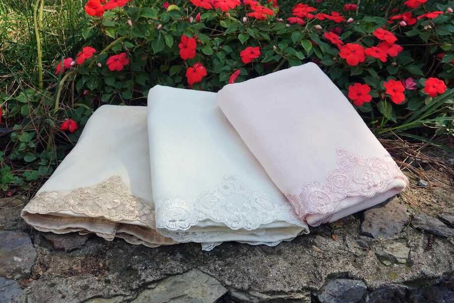 Servella French Lace Towel Set of 3