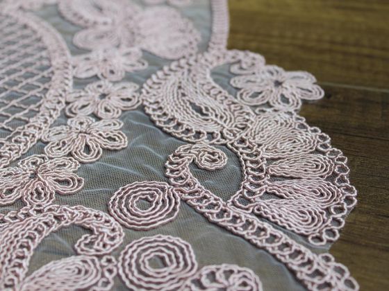 Simona Tulip Patterned Oval Runner Powder