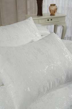 Slayka Double Size Bedspread Set, Coverlet 230x240 with Pillowcase, Chenille Fabric, for Full Bed, Cream - Thumbnail