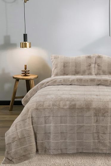 Sonnia Ultra Soft Plush Bedspread Set, Coverlet 220x240, Pilow Case, Double Size, King Size