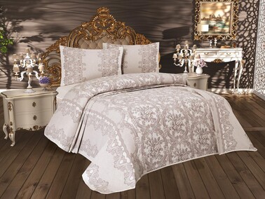 Dowry World - Stella Ares Bedspread Dowry World - Stella Ares Bedspread
