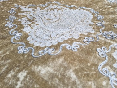 Verna Embroidered Velvet Prayer Rug 65x125 cm Cappucino - Thumbnail
