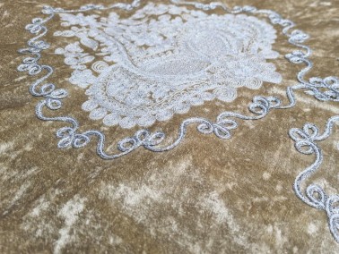 Verna Embroidered Velvet Prayer Rug 65x125 cm Cappucino - Thumbnail