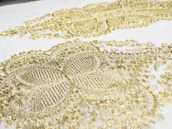 Verna Cordone Embroidered Bedroom Set - Gold