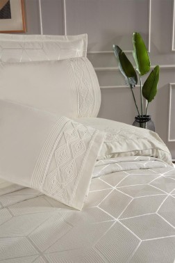 Verona Bridal Set 7pcs, Coverlet 240x260, Sheet 240x260, Duvet Cover 200x220, Pillowcase 50x70, Double Size, Cream - Thumbnail