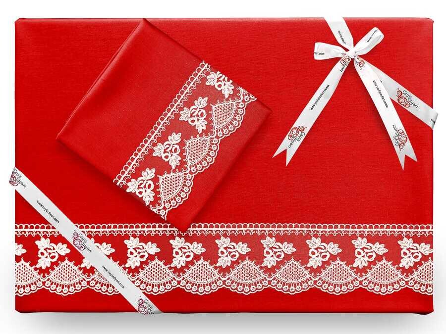 Dowry World - Yekpare Sade طقم غطاء لحاف مطرز بالتطريز الفرنسي لون احمر Dowry World - Yekpare Sade طقم غطاء لحاف مطرز بالتطريز الفرنسي لون احمر