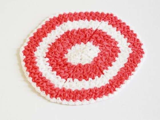 Round Triangle Wash Cloth -Fuchsia White