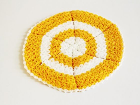 Round Triangle Fiber Pattern Yellow White